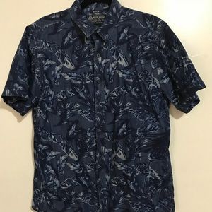 2 button down shirts